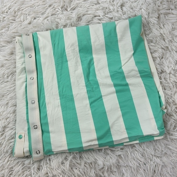🔥$SALE$🔥 Lululemon Vinyasa Scarf *Rulu Steep Stripe Angel Wing Opal Horizontal - Picture 1 of 4